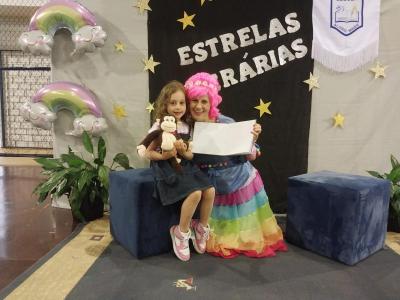 Noite de AutÃ³grafos dos alunos do Jardim 2 da Escola AluÃ­sio Maier foi um verdadeiro sucesso